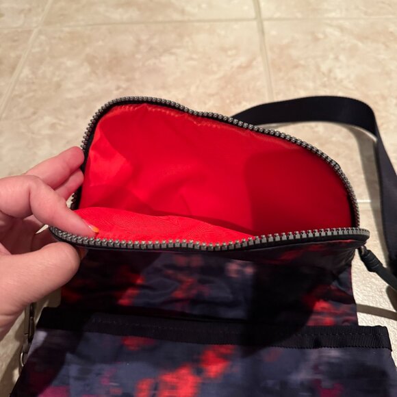Lululemon | Party Om Crossbody Bag | Simple Blooms Regal Plum Multi/Naval Blue - Picture 12 of 16